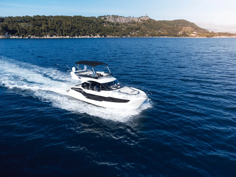 Alquiler de barcos Seget Donji barato de Galeon 440 Fly