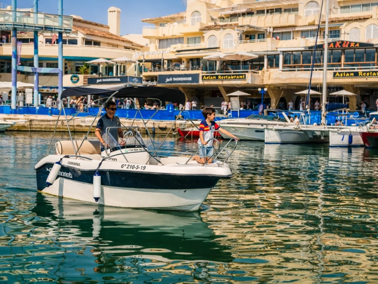 Alquiler de barcos Benalmádena barato de karel 450 cc