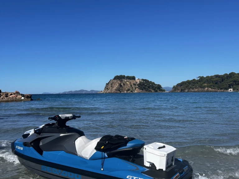 Alquiler de Moto de agua, con o sin patrón Sea-Doo Hyères