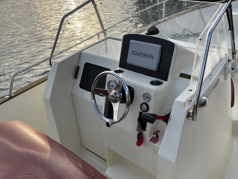 Alquiler Lorient - Rhea Open 23 en SamBoat