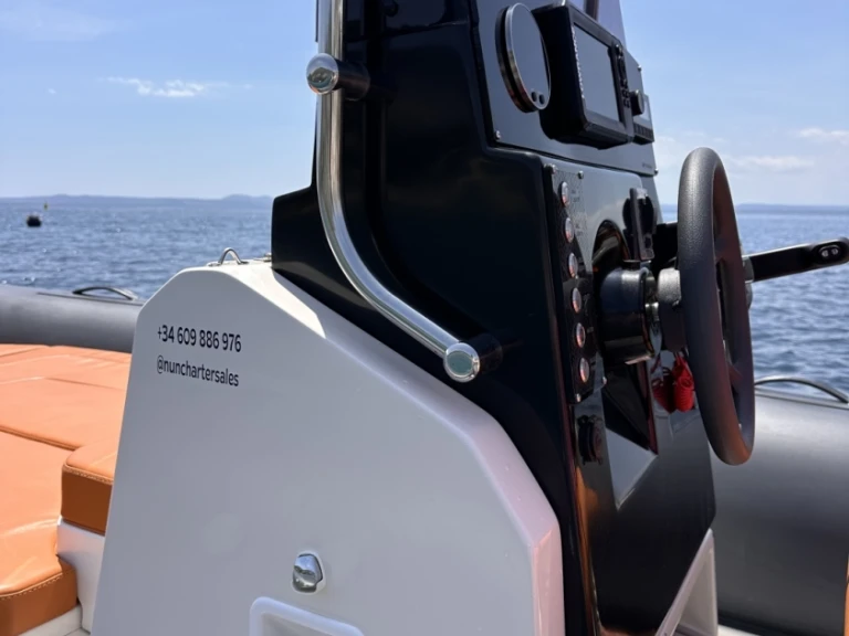 Alquiler Neumática en Empuriabrava - Tiger 650 Topline