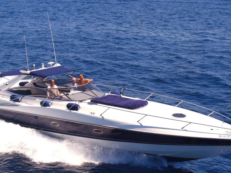 Alquiler de barcos Saint-Tropez barato de Sunseeker 48