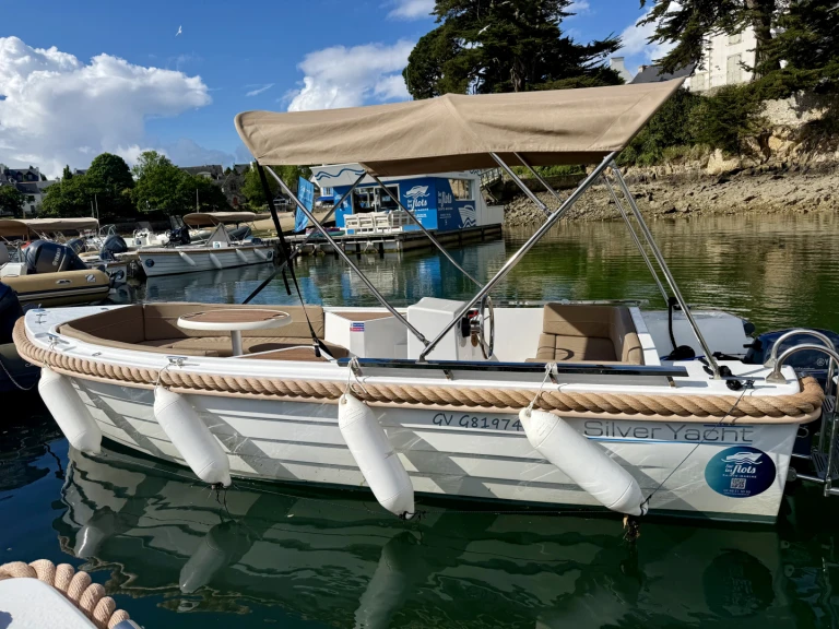 Silver Yacht Silver 495 de alquiler a Combrit