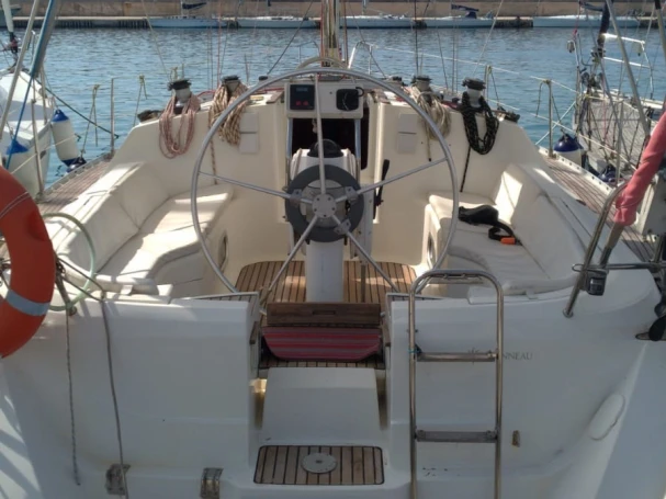 Alquiler de barcos Santa Maria di Leuca barato de Sun Odyssey 37.1