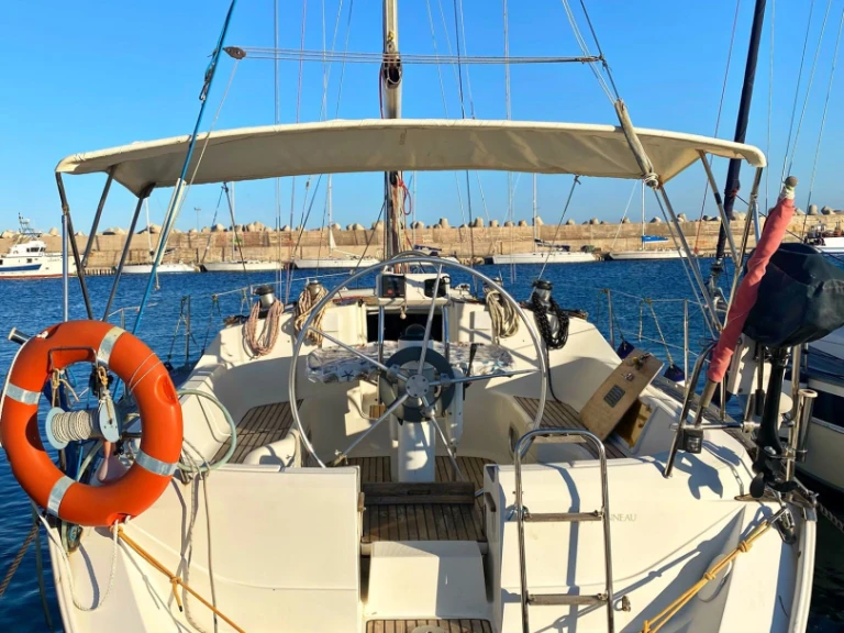 Alquiler de embarcaciones Jeanneau Sun Odyssey 37.1 enSanta Maria di Leuca en Samboat