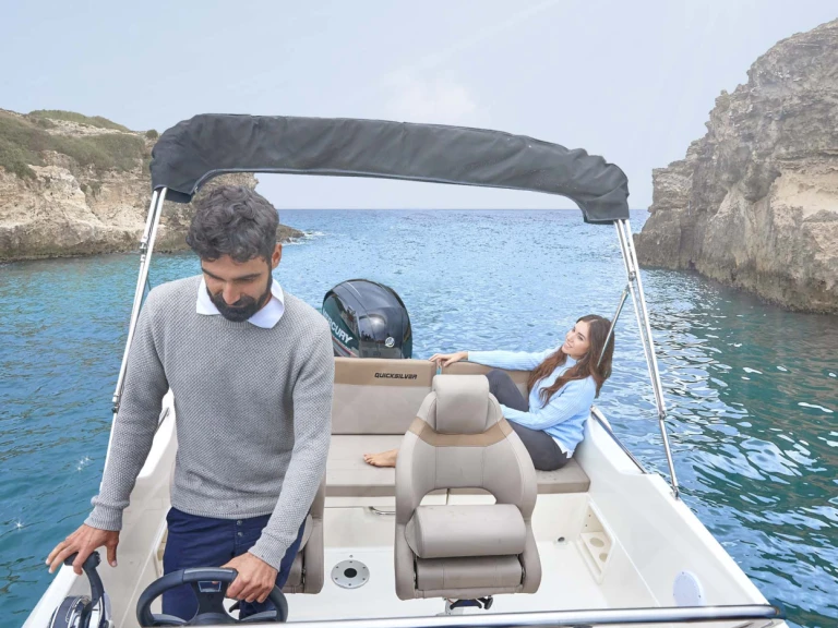 Quicksilver Activ 605 Sundeck de alquiler a Llançà