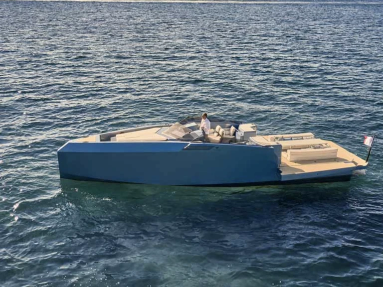 Alquiler de Alium 42 S en Cannes