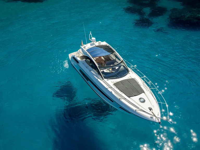 Alquiler de embarcaciones Sunseeker San Remo 53 enVilamoura en Samboat