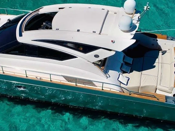 Alquiler de barcos Salerno barato de Cayman 55 WA