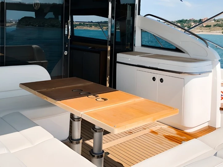 Alquiler Castellammare di Stabia - Princess Princess 52 Fly en SamBoat