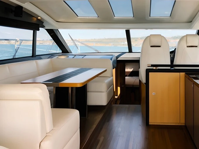 Alquiler de Princess Princess 52 Fly en Castellammare di Stabia