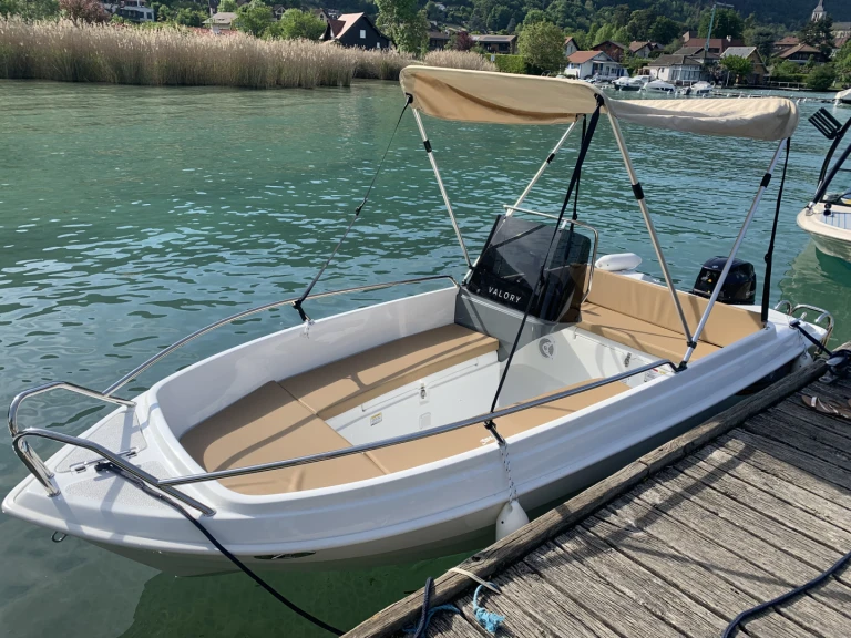 Alquiler de embarcaciones Valory V440 enAnnecy en Samboat