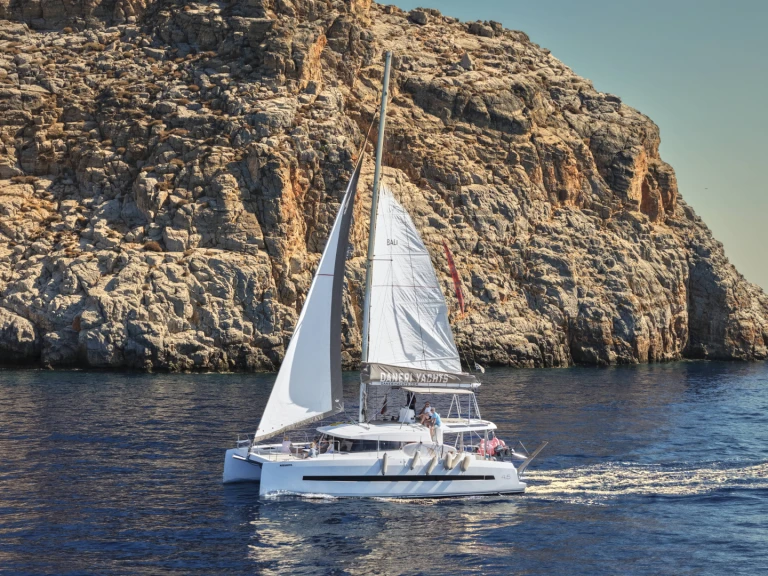 Alquiler Catamarán Nautitech con o sin  título de navegación