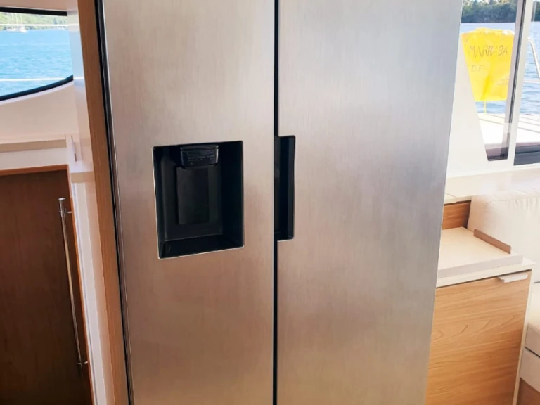 Alquiler de embarcaciones BALI 4.6 5 CABINES NUM 4 BALI 4.6 5 CABINES NUM 4 enLe Marin en Samboat