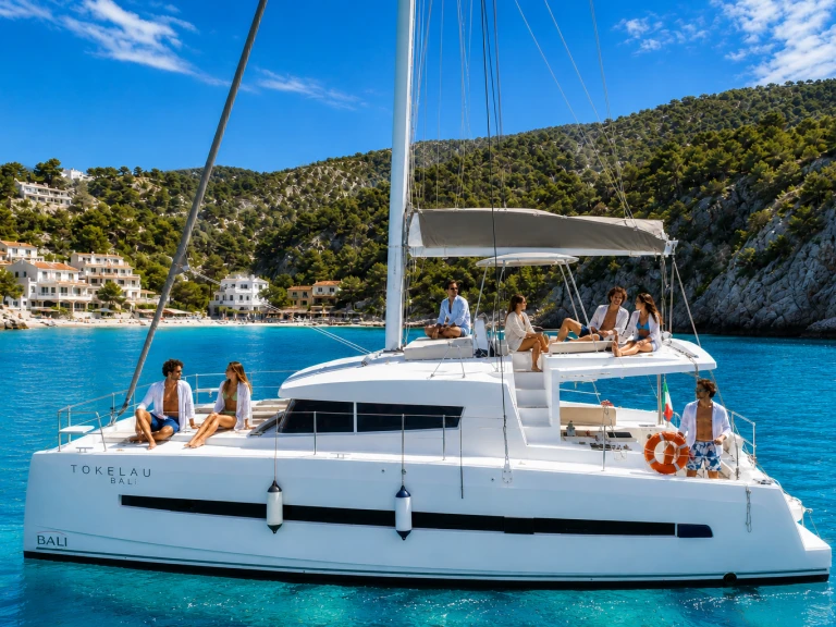 Alquiler de Catamarán, con o sin patrón Bali Es Jondal