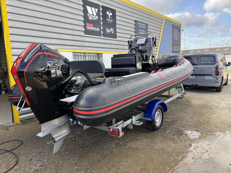 Alquiler de embarcaciones Tiger 650 Open enArzon en Samboat