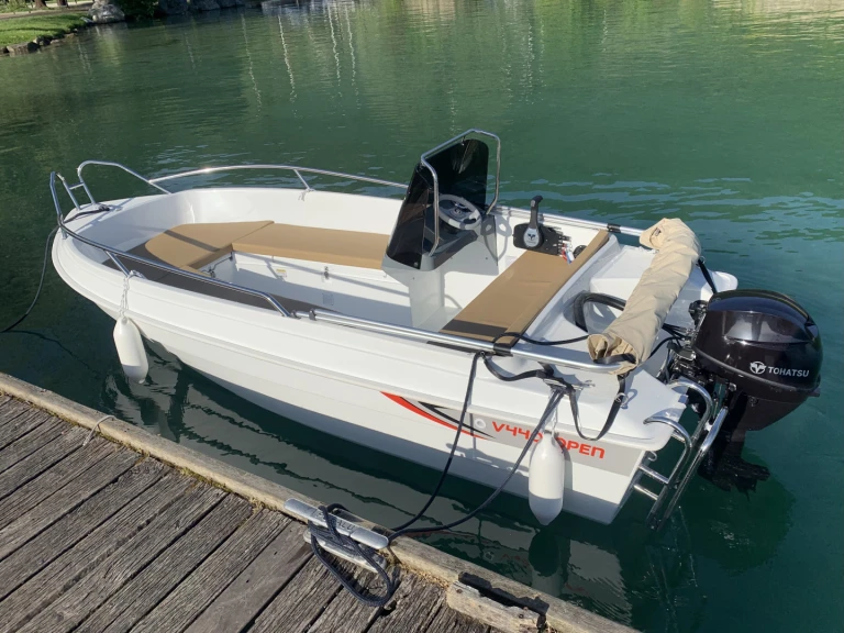 Lancha para alquilar Annecy al mejor precio