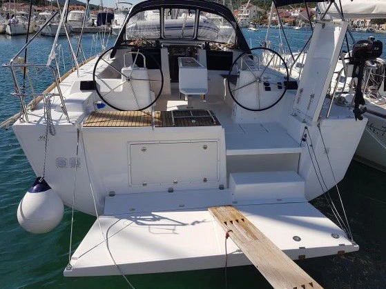Alquiler Velero Dufour con o sin  título de navegación
