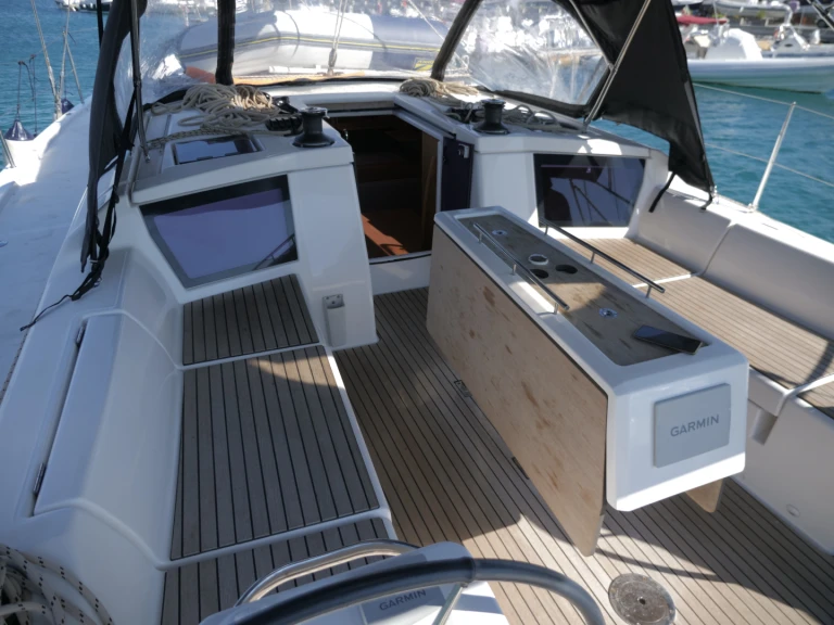 Dufour Dufour 430 de alquiler a Furnari