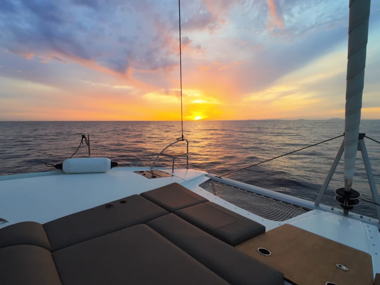 Alquiler de Catamarán, con o sin patrón Fountaine Pajot Lefkáda