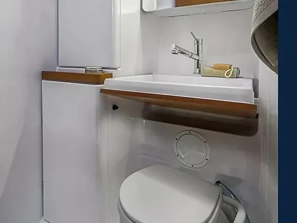 Alquiler de Velero, con o sin patrón Bénéteau El Pireo