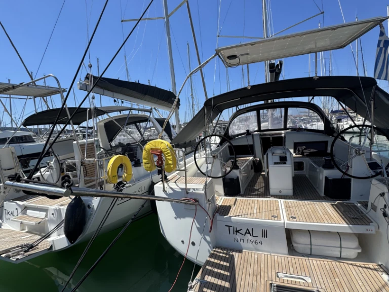 Alquiler de Velero, con o sin patrón Jeanneau Lefkáda