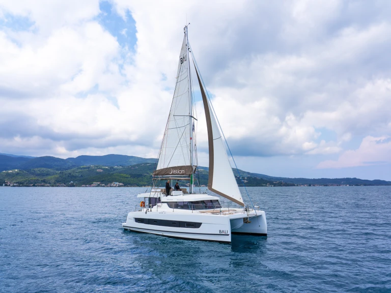 Alquiler de Catamarán, con o sin patrón Bali Lefkáda