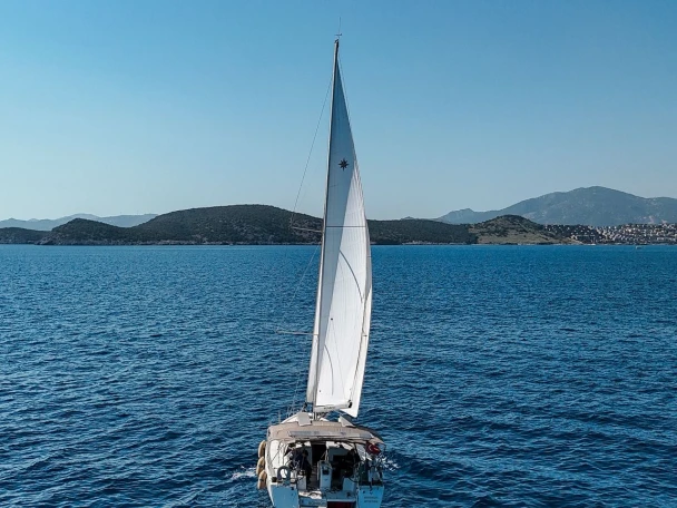 Alquiler de Velero, con o sin patrón Jeanneau Bodrum