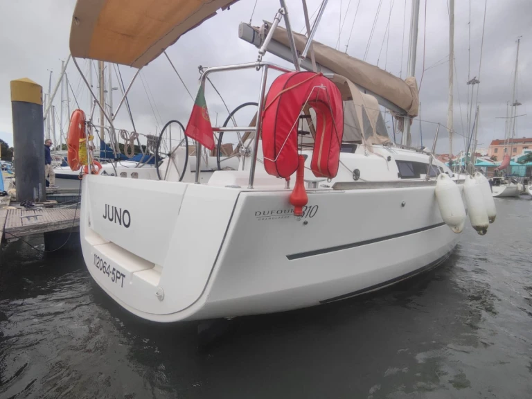 Alquiler de Dufour Dufour 310 Grand Large en Ayamonte