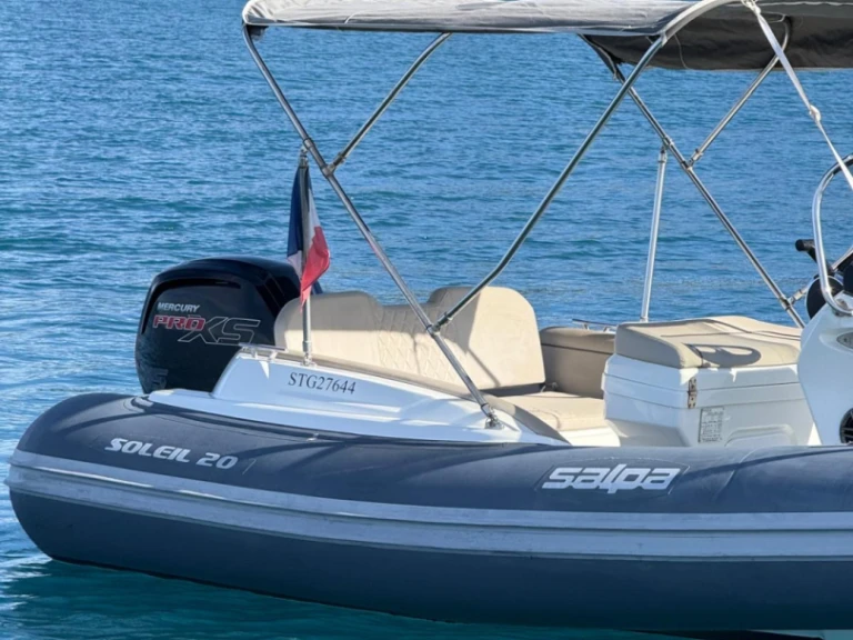 Alquiler de embarcaciones Salpa Salpa Soleil 20 enAntibes en Samboat