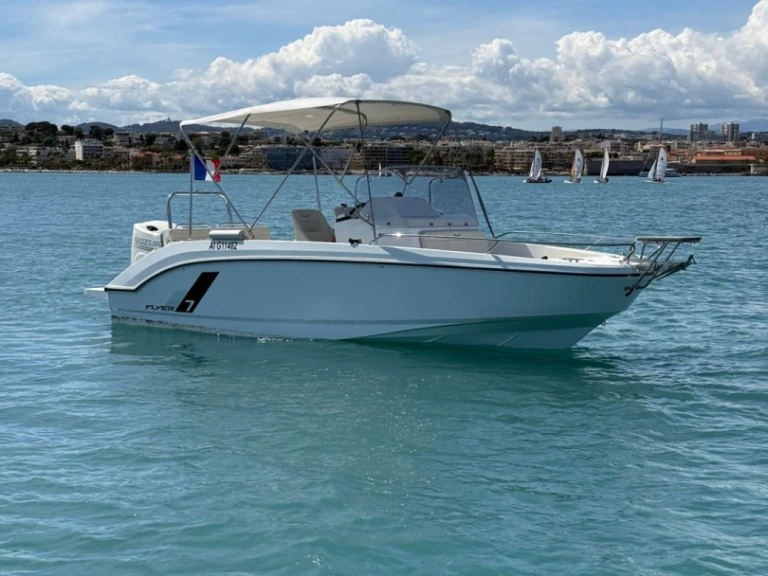 Alquiler de Bénéteau Flyer 7 SPACEdeck en Antibes