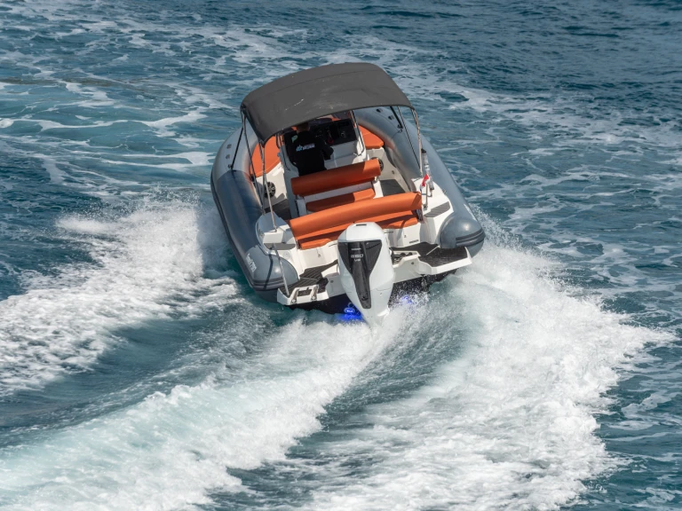 Alquiler de Neumática, con o sin patrón Marlin Boat Trogir
