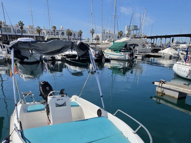 Alquiler Alicante - Stable 400 en SamBoat