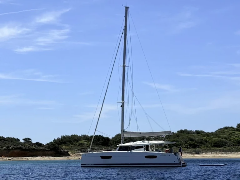 Alquiler de embarcaciones Fountaine Pajot Astrea 42 enPorquerolles en Samboat