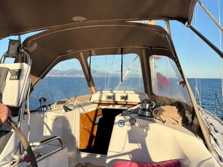 Alquiler de Hunter Hunter 38 en Saint-Laurent-du-Var
