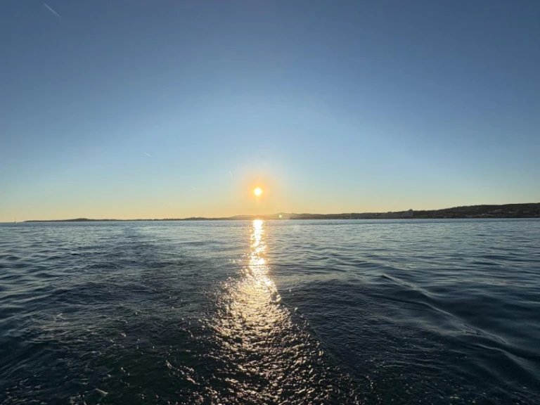 Alquiler de embarcaciones Hunter Hunter 38 enSaint-Laurent-du-Var en Samboat