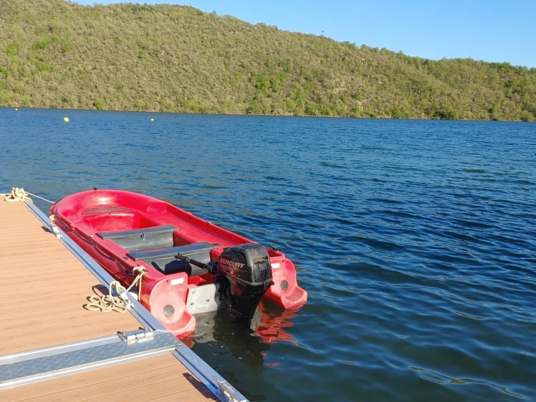 Alquiler de barcos la Baronia de Rialb barato de funyak secu 13
