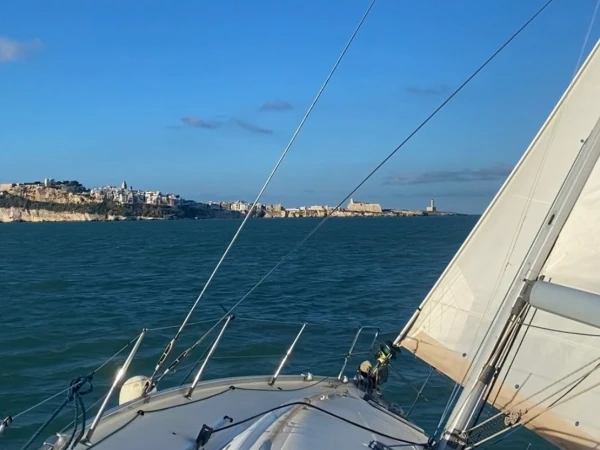 Alquiler de Velero, con o sin patrón Bénéteau Vieste