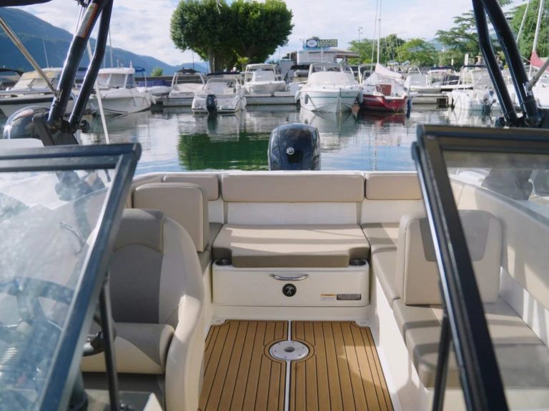 Alquiler de Lancha, con o sin patrón Bayliner Aix-les-Bains