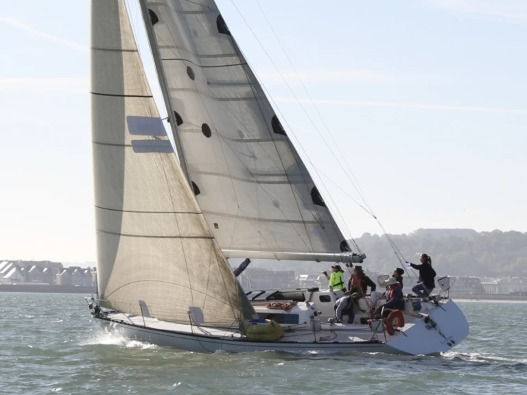 Alquiler de Velero, con o sin patrón X-Yachts Deauville
