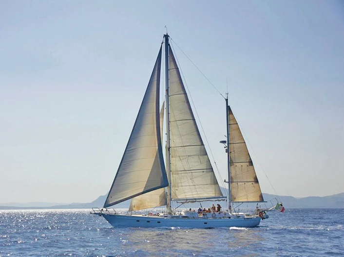 Alquiler de embarcaciones  Ketch 65 enProcida en Samboat