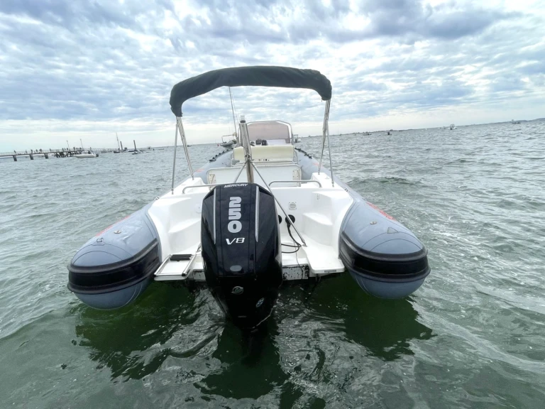 Alquiler de Joker Boat Clubman 26 en Lège-Cap-Ferret