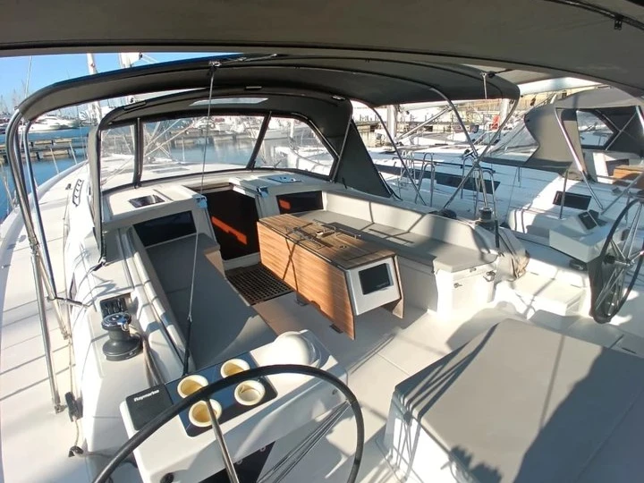 Dufour Dufour 530 de alquiler a Cagliari