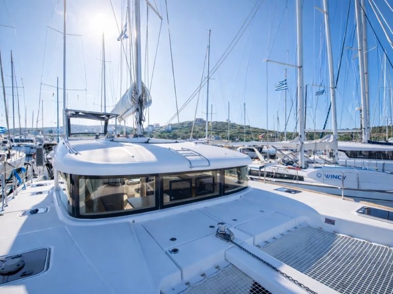 Alquiler de embarcaciones Lagoon Lagoon 39 enAntibes en Samboat