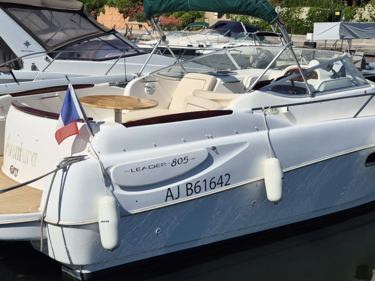 Alquiler de Barco de motor, con o sin patrón Jeanneau Mandelieu-la-Napoule