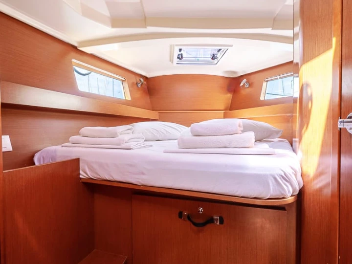 Alquiler de barcos Gouviá barato de Oceanis 41.1