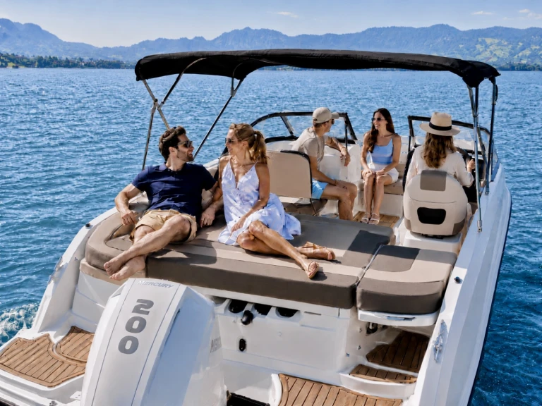 Alquiler Lancha Bayliner con o sin  título de navegación