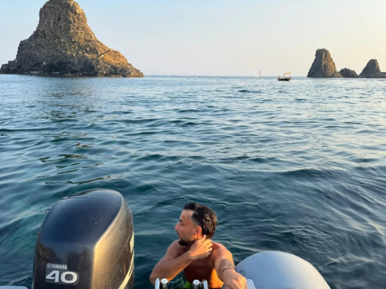 Alquiler de embarcaciones Master MASTER 580 enGiardini-Naxos en Samboat
