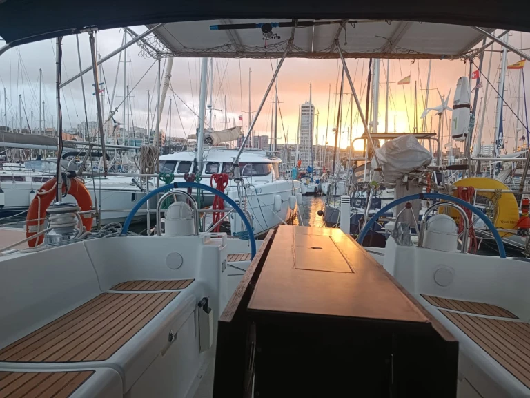 Alquiler de Bénéteau Oceanis 473 Clipper en Tivat