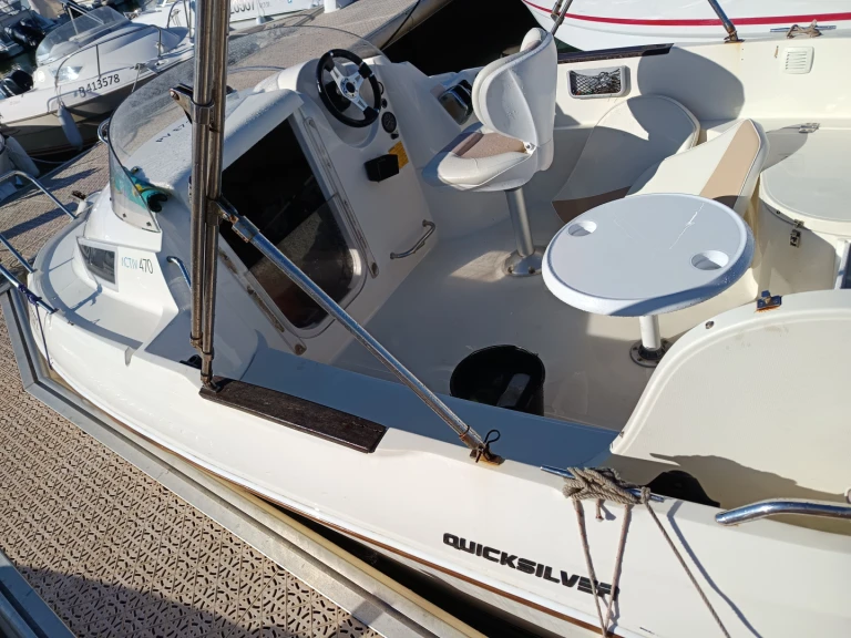 Alquiler Yate de lujo en Le Barcarès - Quicksilver Activ 470 Cabin